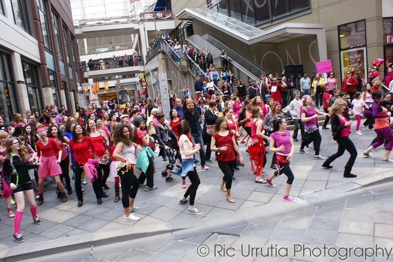 One Billion Rising 2016 Denver Capitol, Bella Diva dance studio organizes One Billion Rising demonstration at Denver Pavilion and Denver Capitol Building February 14, 2016