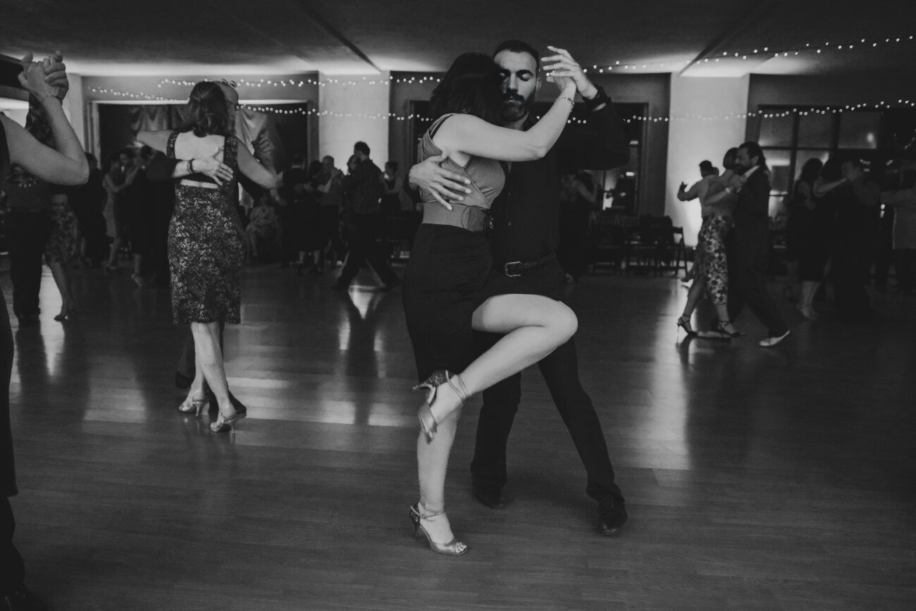 couple-dancing-tango-in-a-ballroom-stockpack-unsplash